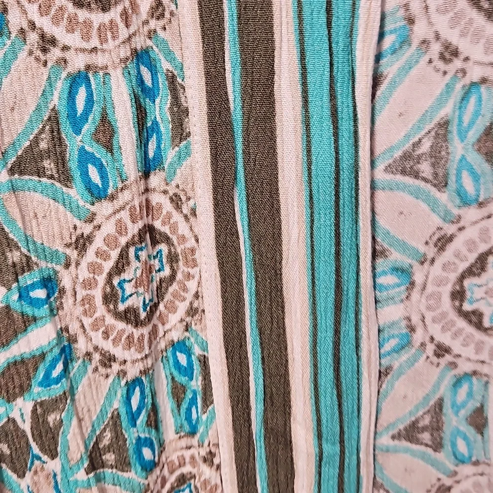 Catherines Blue and Gray Patterned Kimono